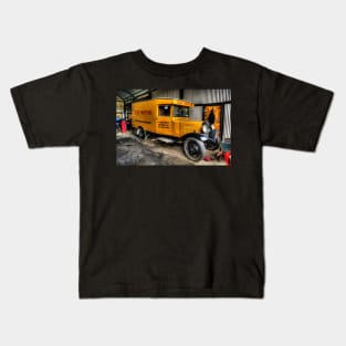 Vintage Ford Van Kids T-Shirt